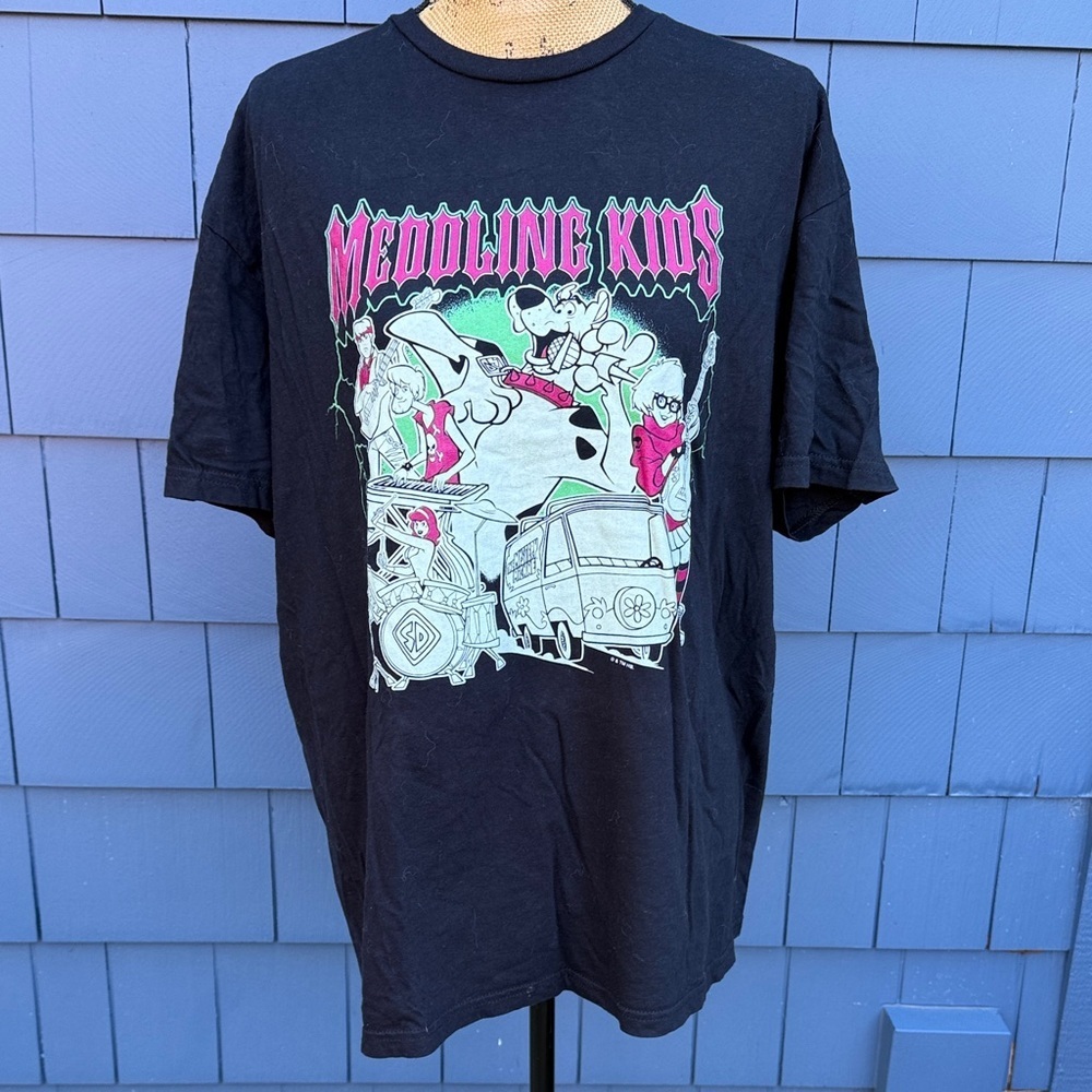 Gildan Black 'Meddling Kids' Graphic Tee Scoobie Doo XL